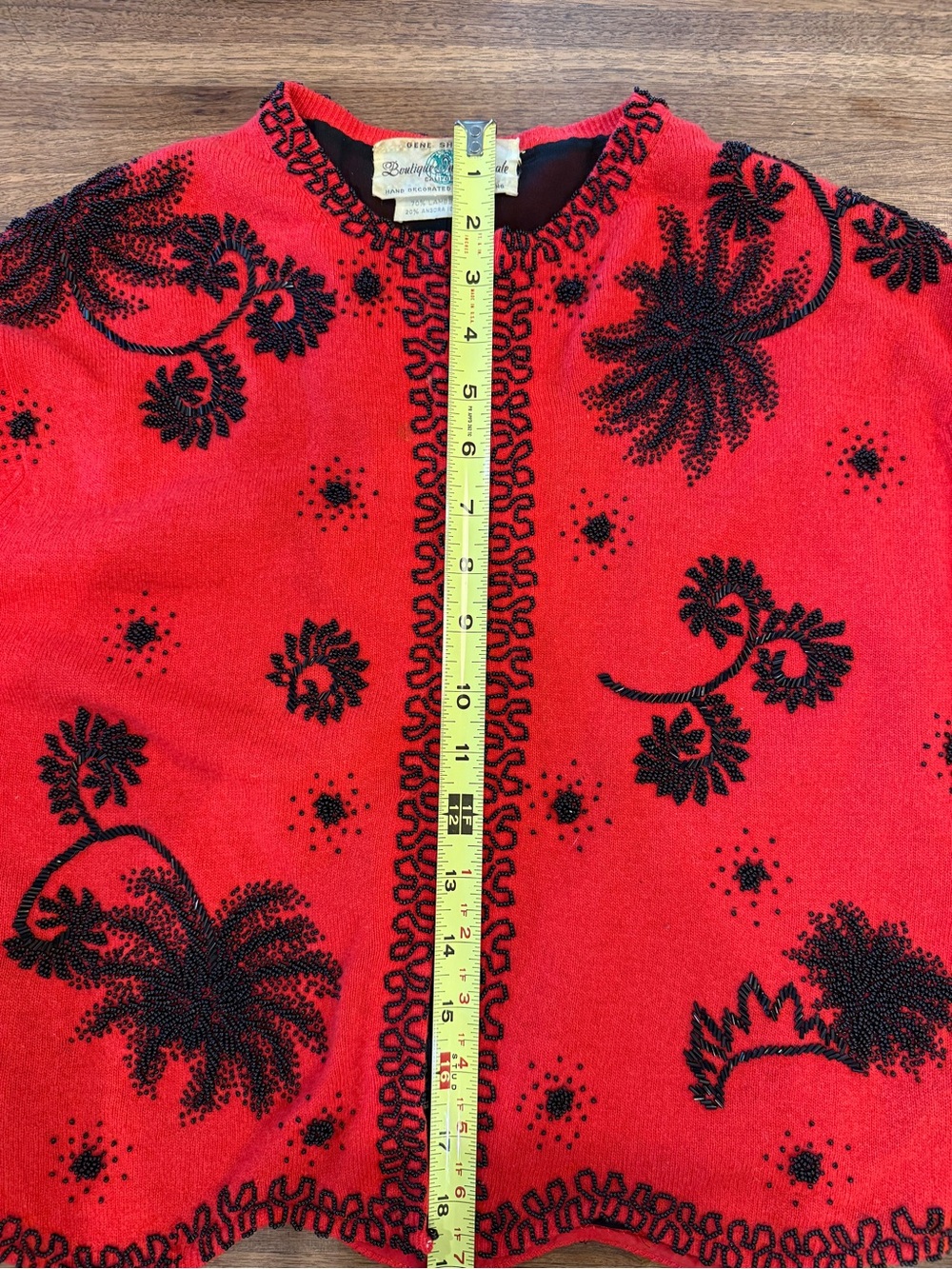 Vintage Beaded cardigan sweater from Hong Kong - Picture 9 of 13